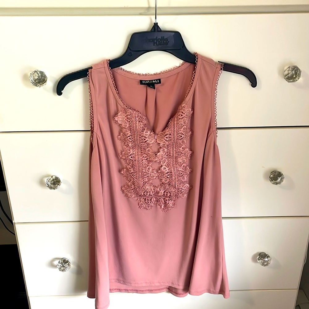 Roz & Ali Lacy Blush Tank